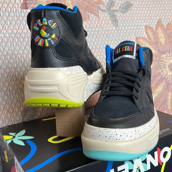 Converse WMNS 172194C
WEAPON CX MID
BLACK/CLOUD CREAM/LIME TWIST
Sneakers - Picture 10 of 16